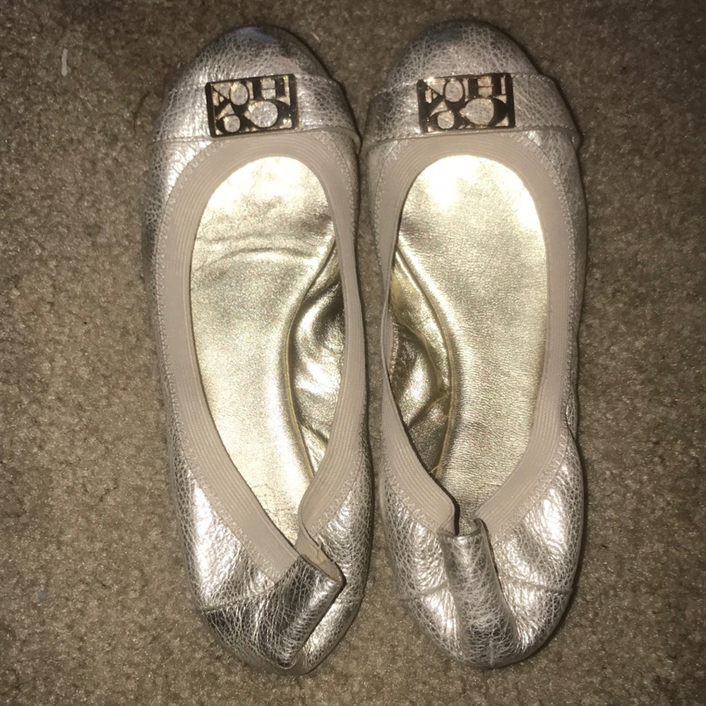 Coach flats
